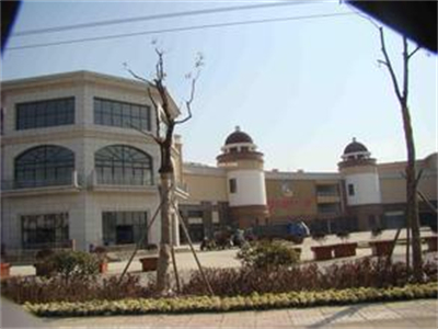 南京明(ming)發商業(yè)廣場